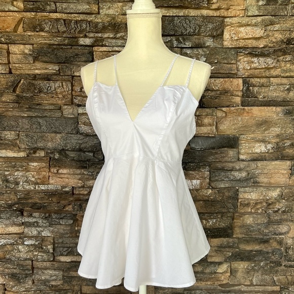 Kendall & Kylie Tops - Kendall & Kylie Elegant White Top